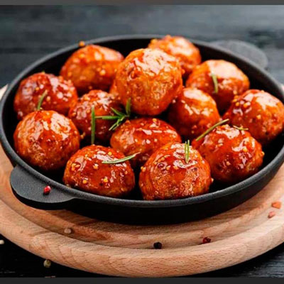 Митболы в томатном соусе