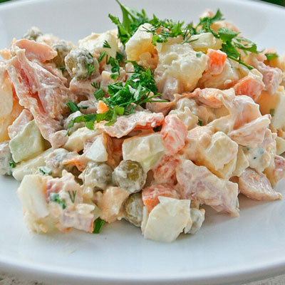 Салат из птицы с овощами